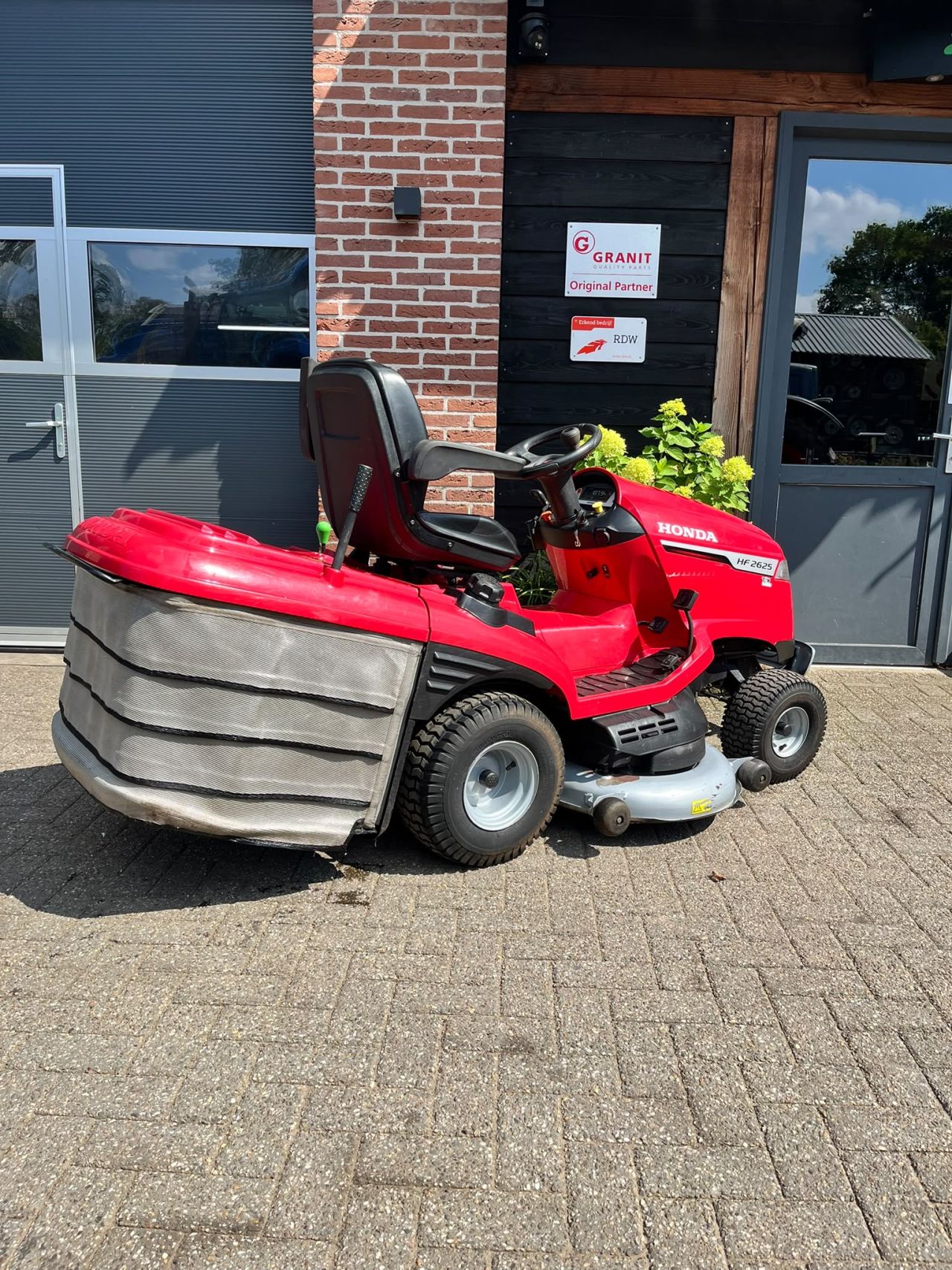Honda HF 2625 HMEH zitmaaier