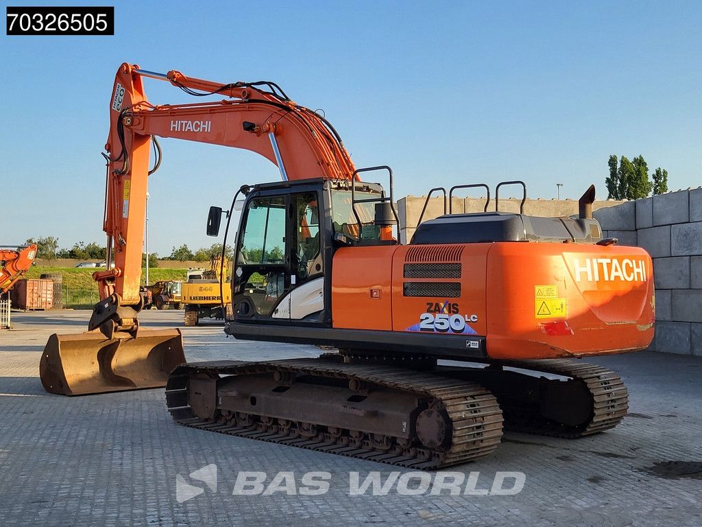 Hitachi ZX250 LC -6