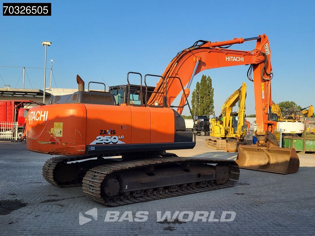 Hitachi ZX250 LC -6