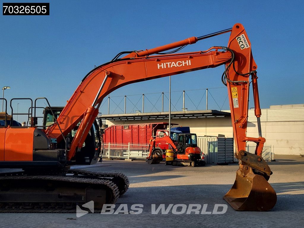 Hitachi ZX250 LC -6