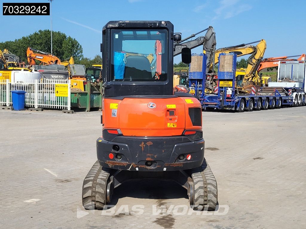 Kubota U36 -4 3 Buckets