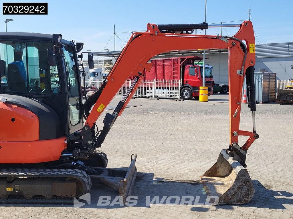 Kubota U36 -4 3 Buckets