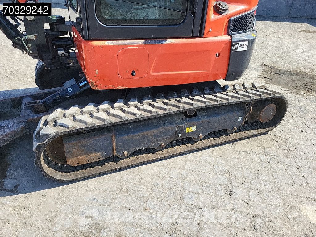Kubota U36 -4 3 Buckets