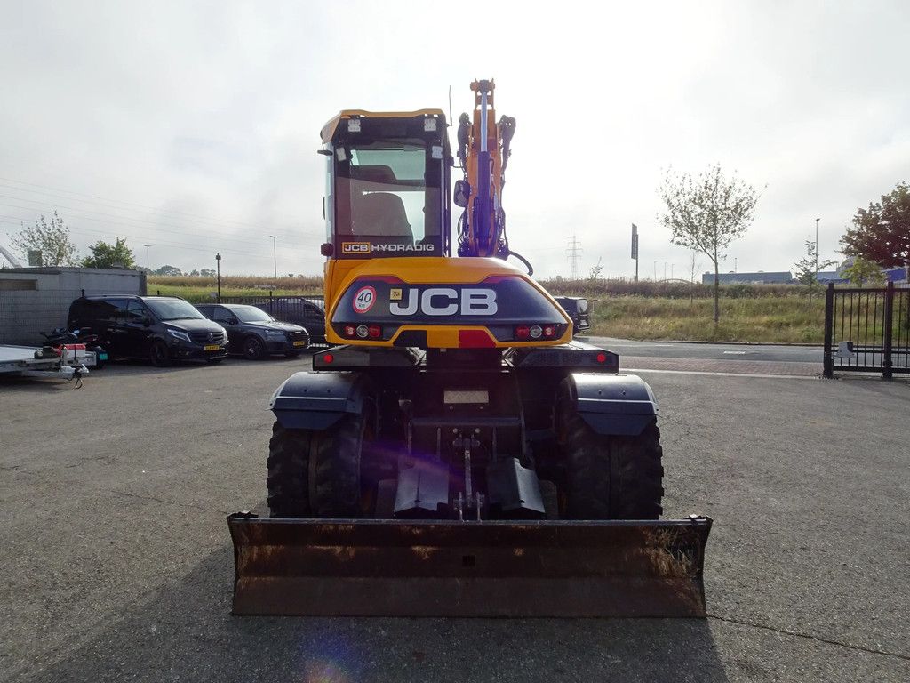 JCB 110W