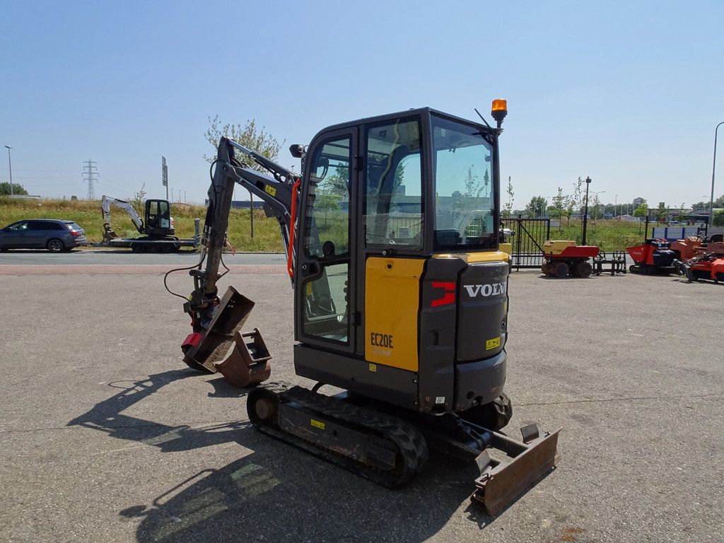 Volvo EC20