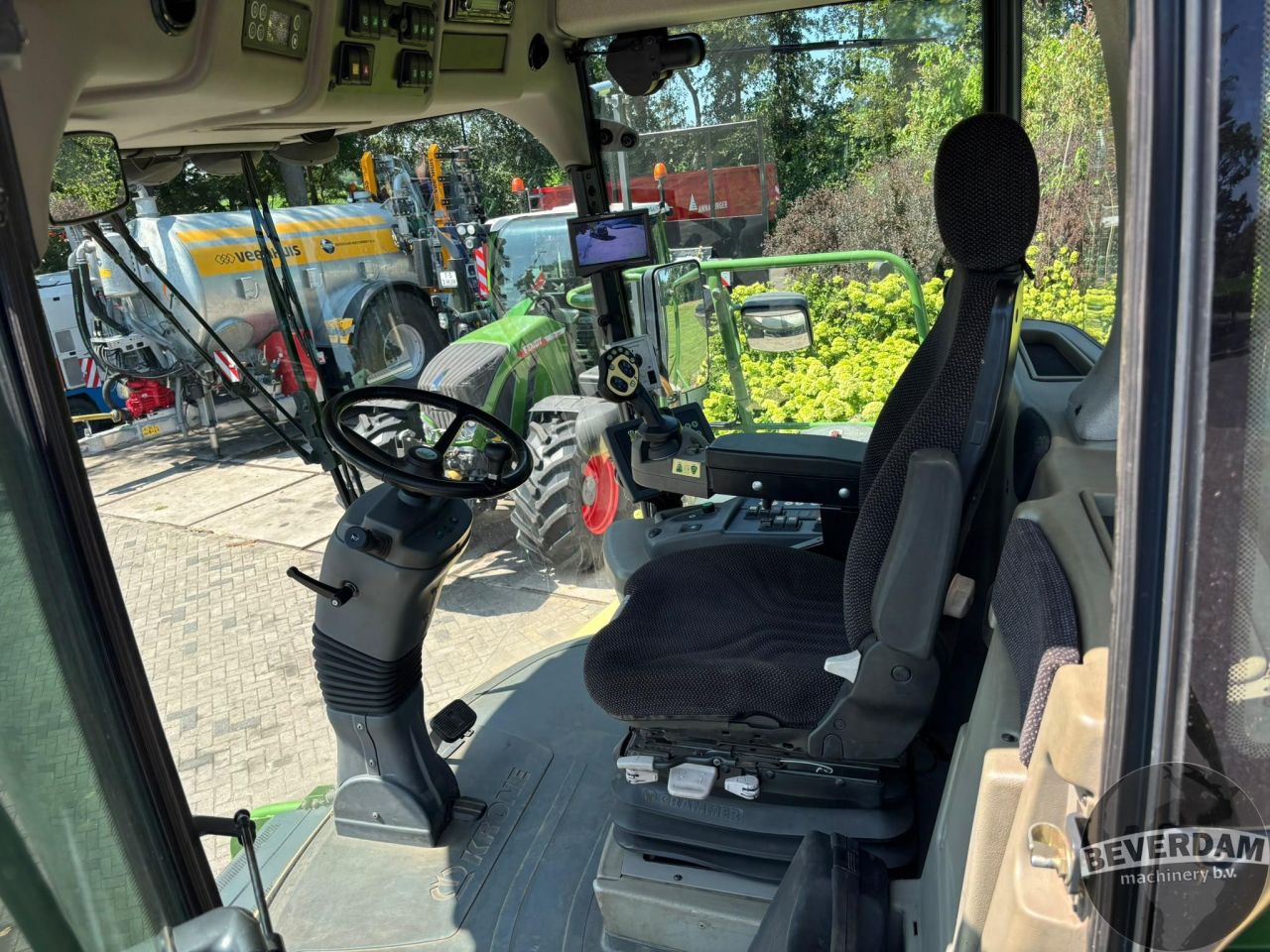 Krone Big X 700