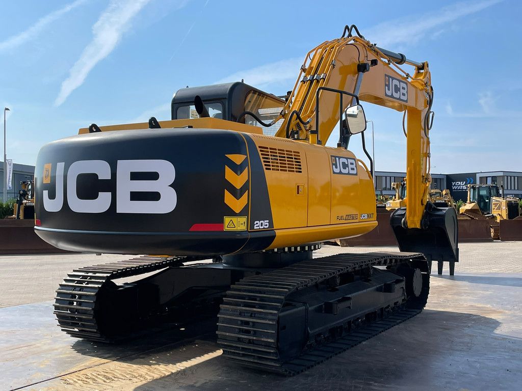 JCB 205