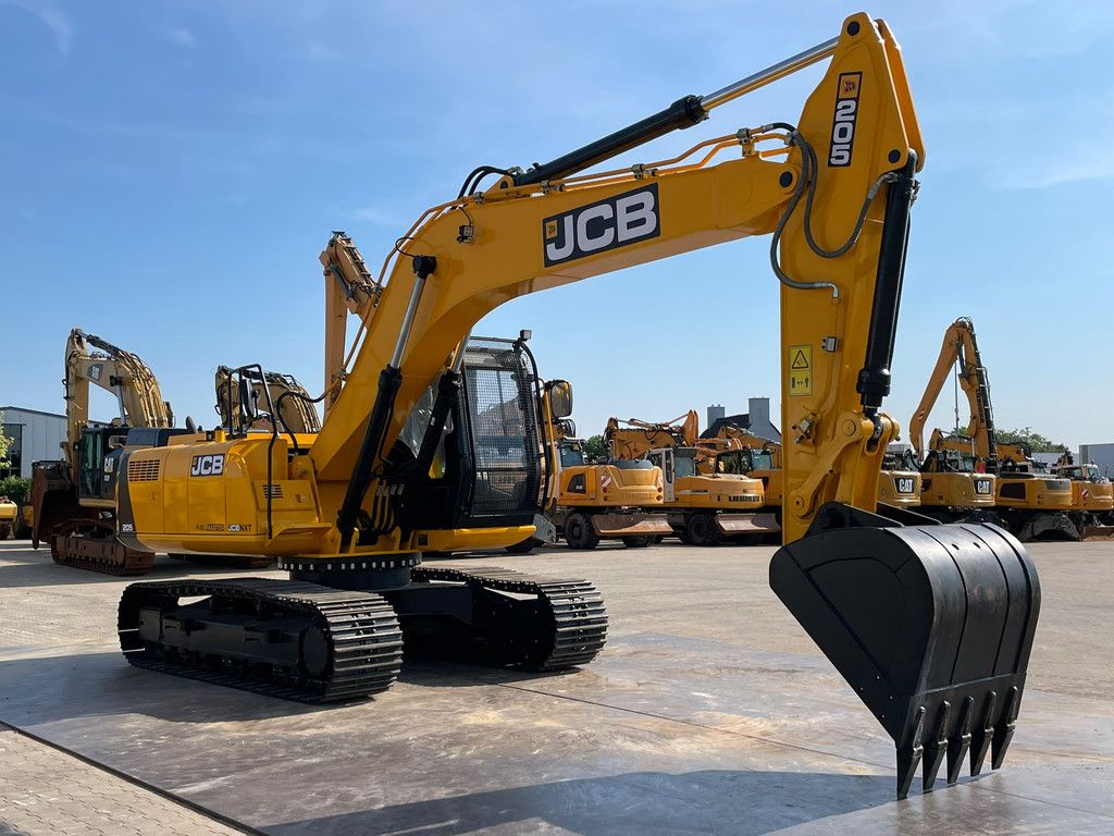 JCB 205