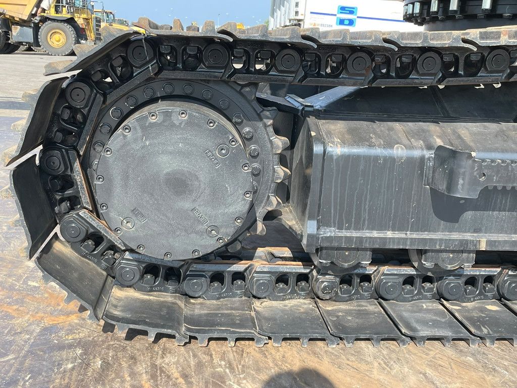 JCB 205