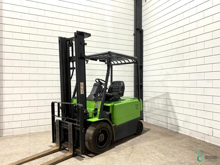 Gabelstapler Elektrisch Caterpillar EP30K PAC 2011