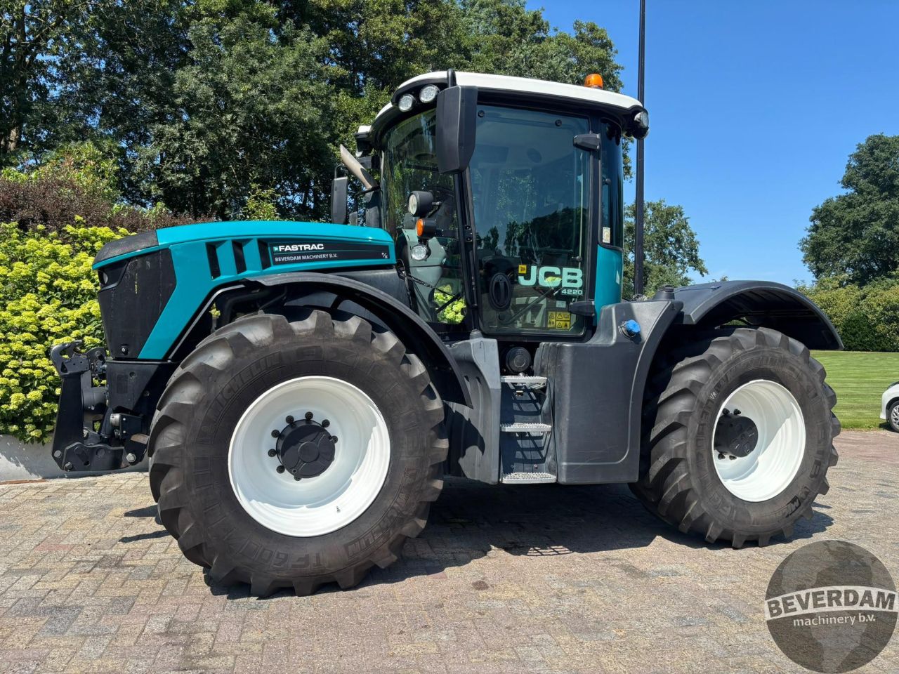 JCB Fastrac 4220 25 YEARS EDTION