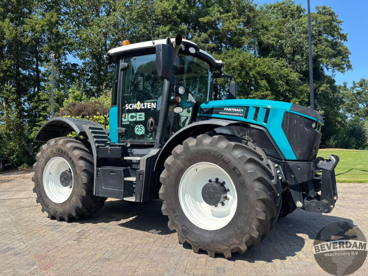 JCB Fastrac 4220 25 YEARS EDTION