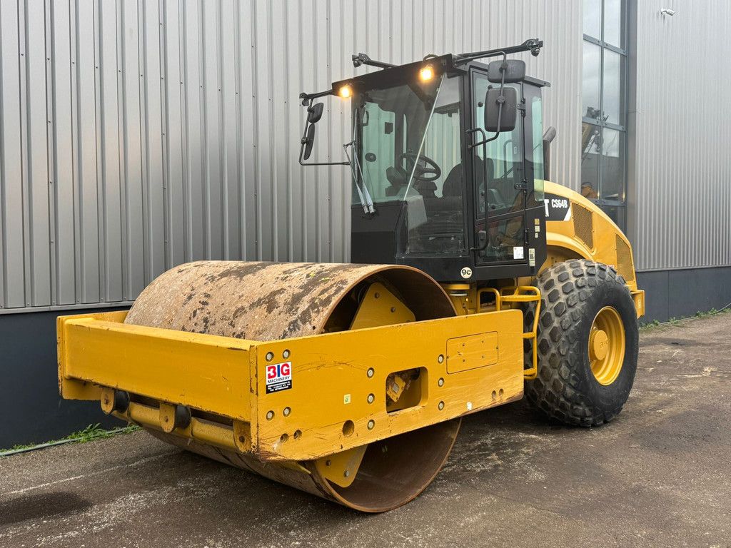 Caterpillar CS64B