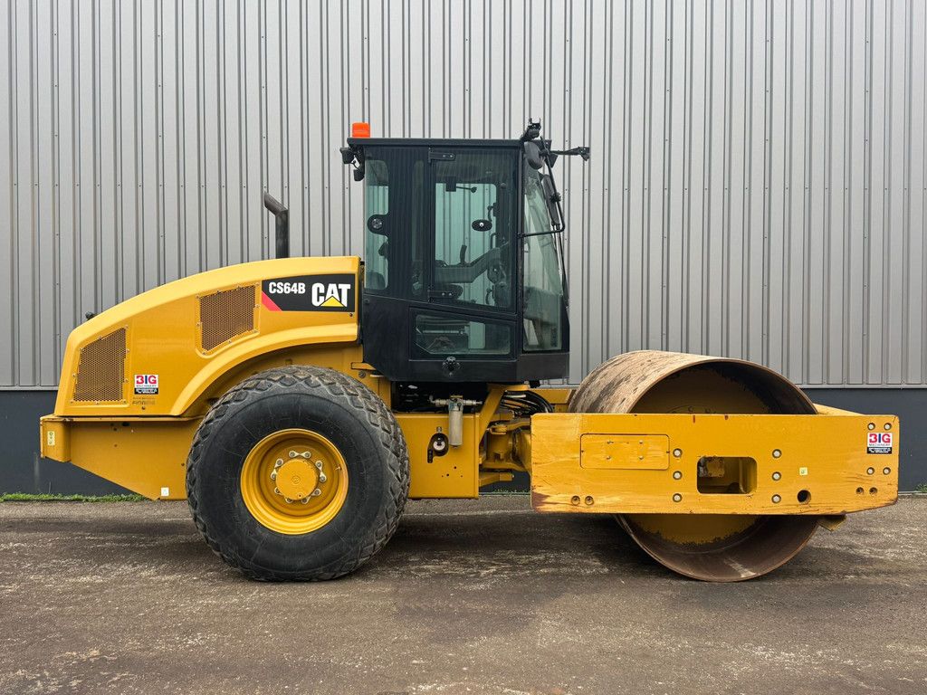Caterpillar CS64B