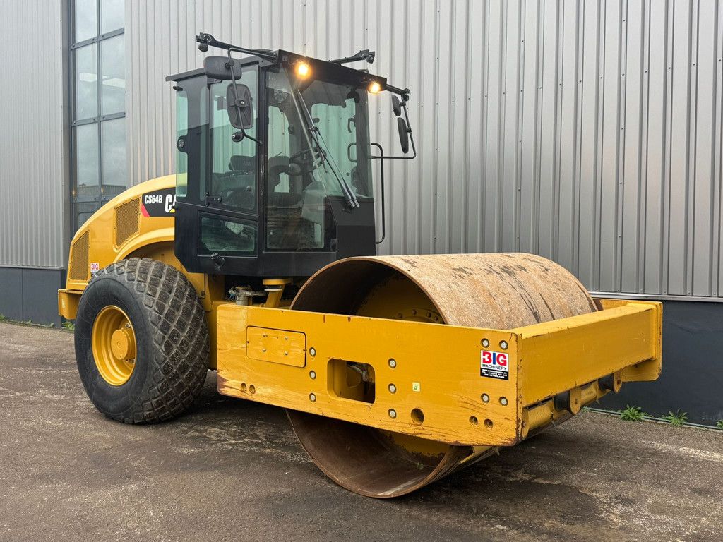 Caterpillar CS64B