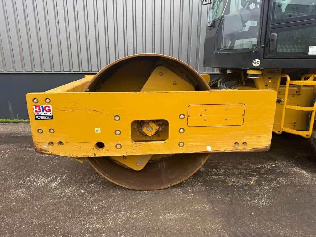 Caterpillar CS64B