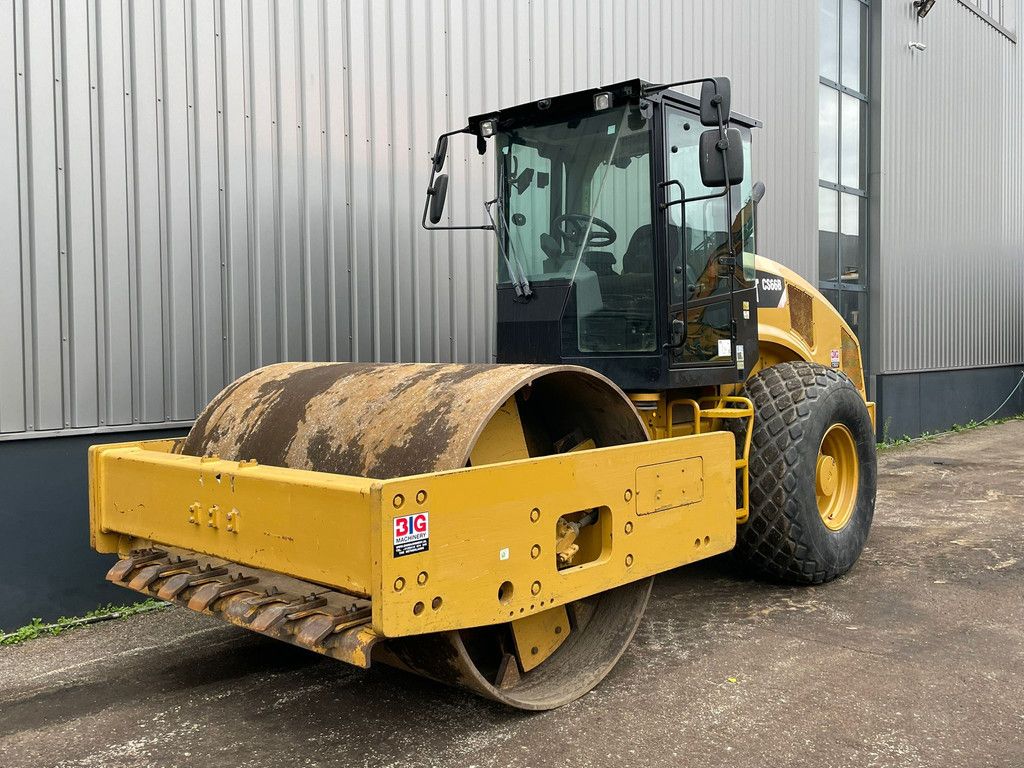 Caterpillar CS66 B