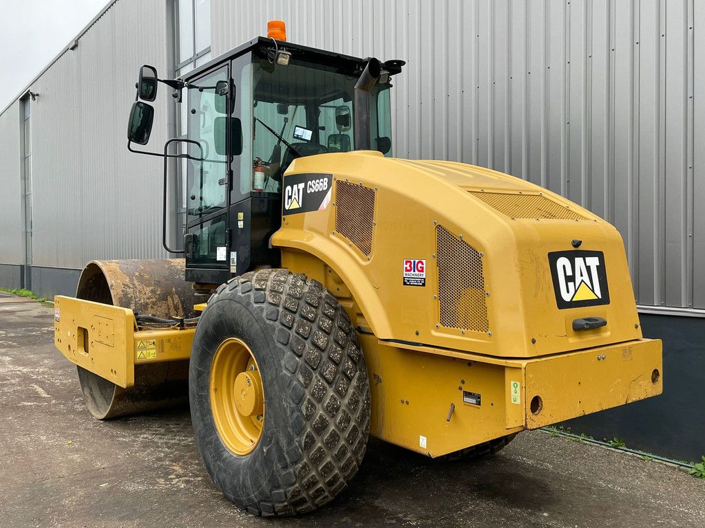 Caterpillar CS66 B
