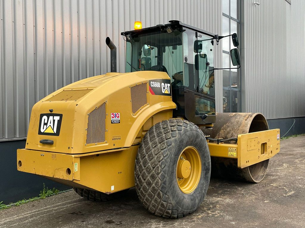 Caterpillar CS66 B