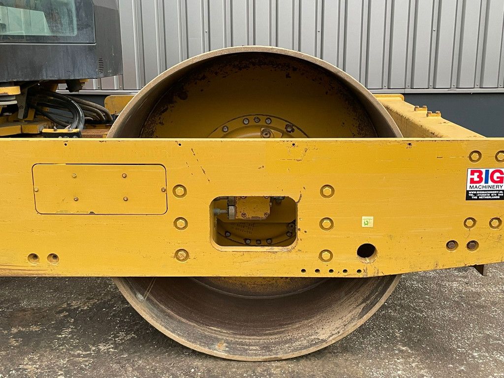 Caterpillar CS66 B