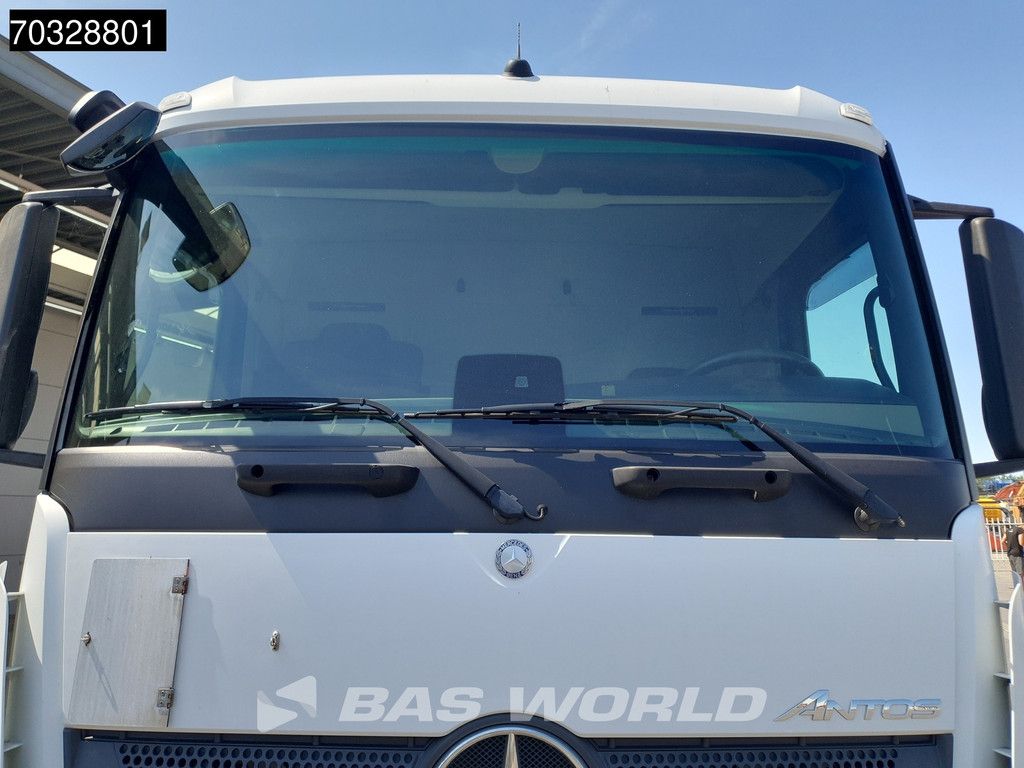 Mercedes Antos 1830 4X2 8,50m Box Length DHollandia 2t Tailgate Euro 6