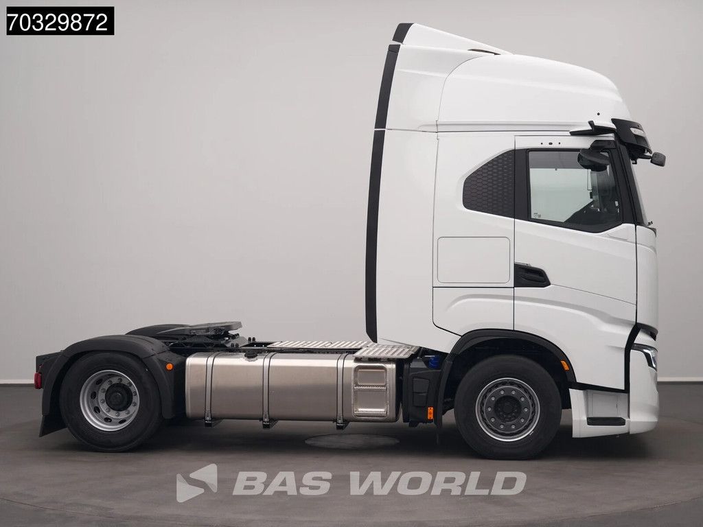 Iveco S-Way 500 4X2 NEW! HPEB ACC 2x beds Mirrorcams 770L tank Parking Cooler