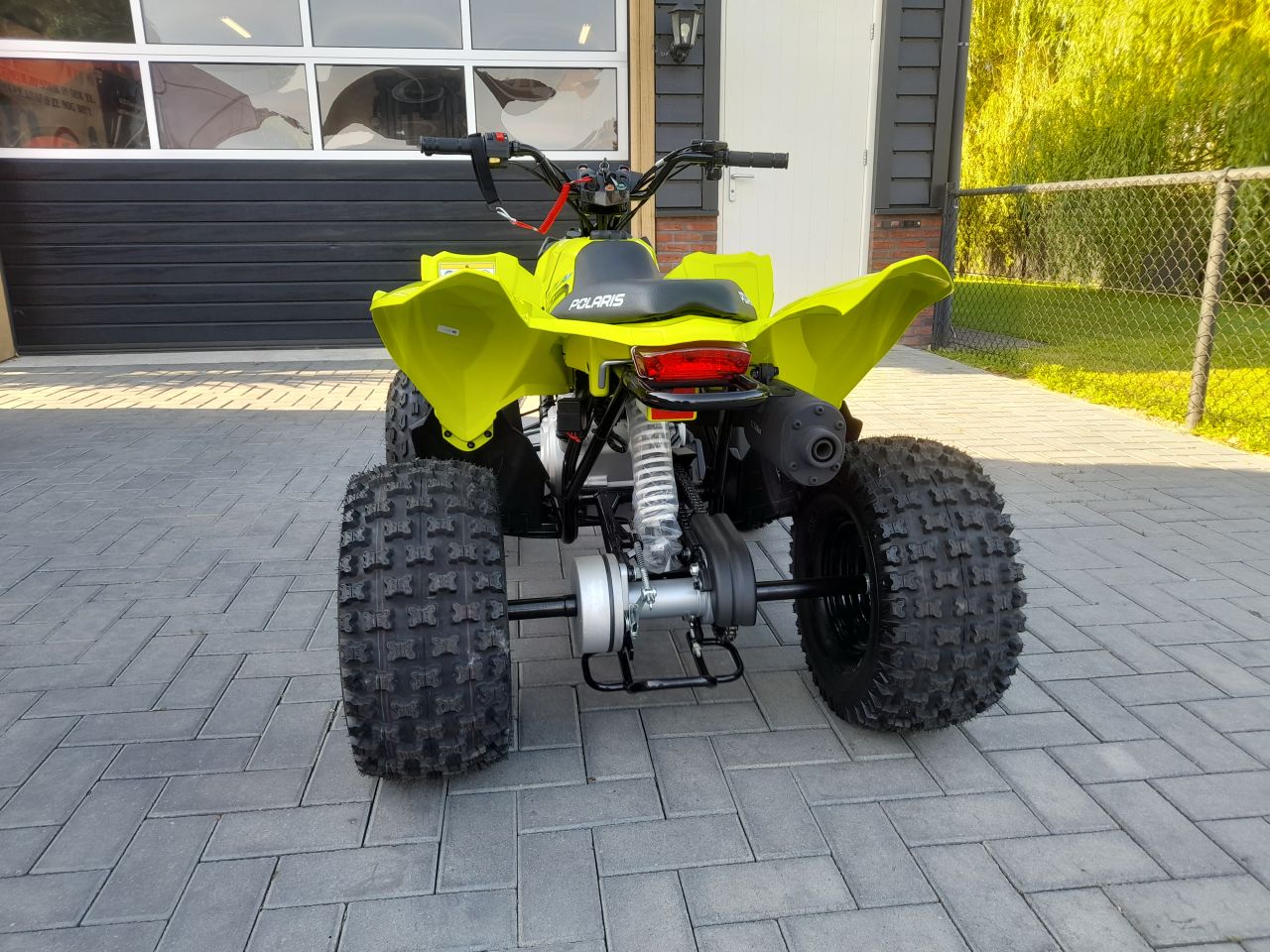 Polaris Outlaw 110 EFI kinder quad quad Nieuw!