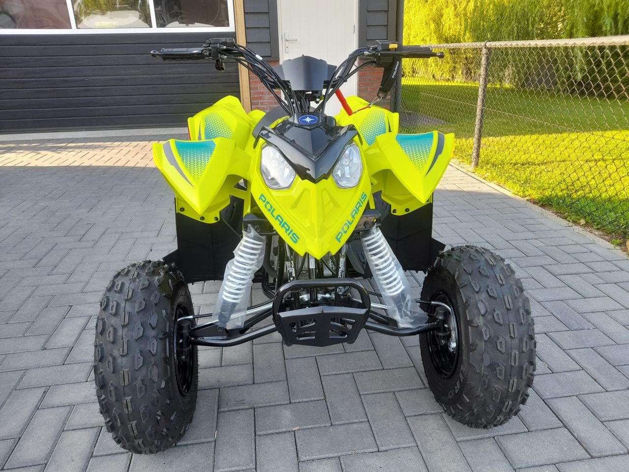 Polaris Outlaw 110 EFI kinder quad quad Nieuw!