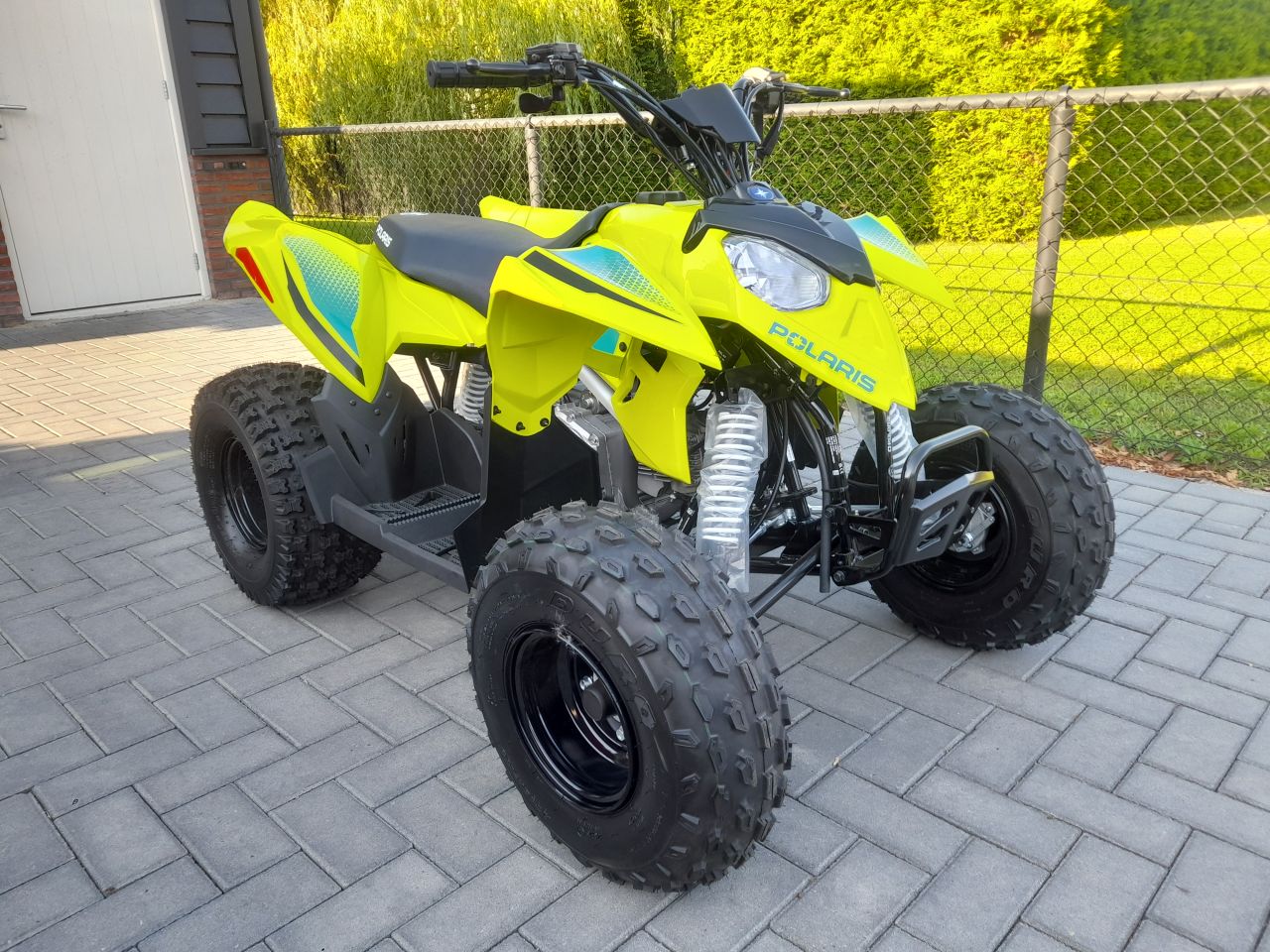 Polaris Outlaw 110 EFI kinder quad quad Nieuw!