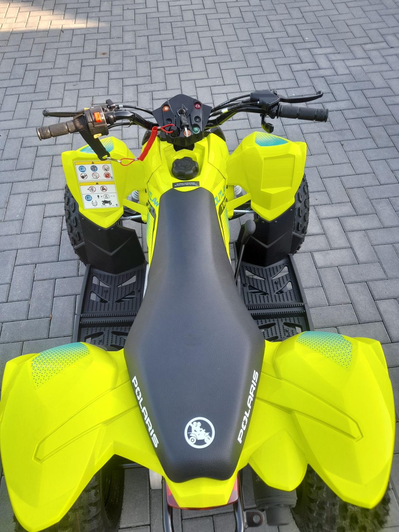 Polaris Outlaw 110 EFI kinder quad quad Nieuw!