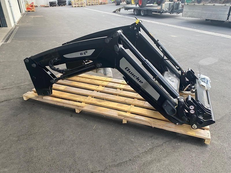 Quicke Q4M Frontlader Lagermaschine-
