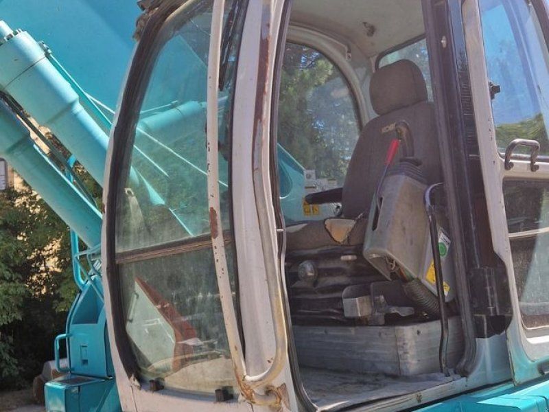 Kobelco SK235SR