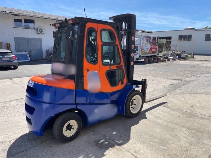 Clark C30D