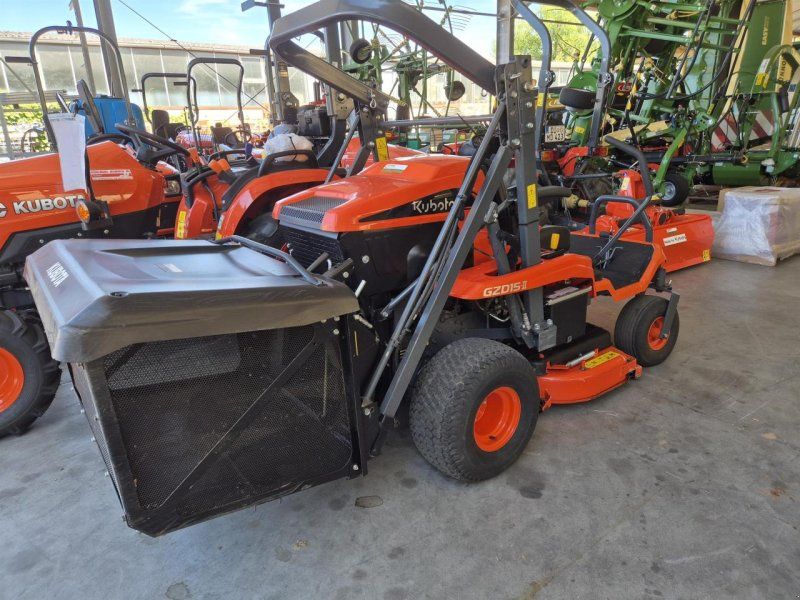 Kubota GZD15 HD-3 Zeroturn + Hochentleerung