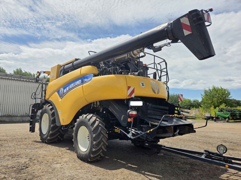 New Holland CR8.80 MY21