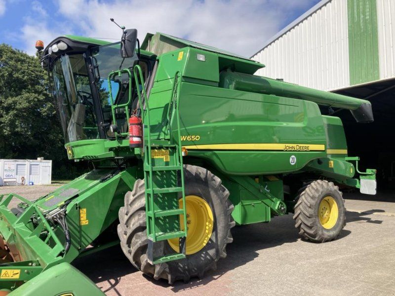John Deere W650