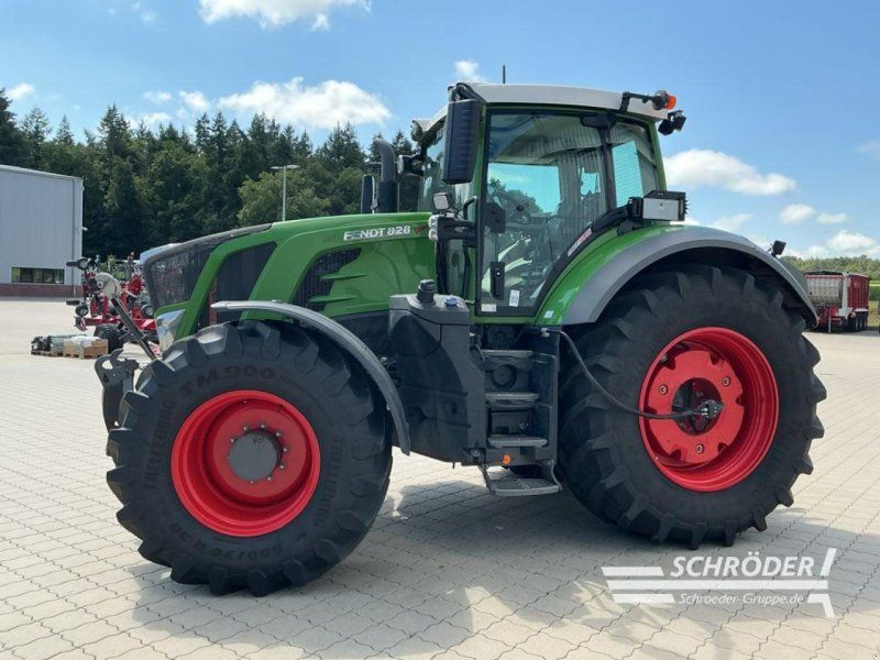 Fendt 828 VARIO S4 PROFI PLUS