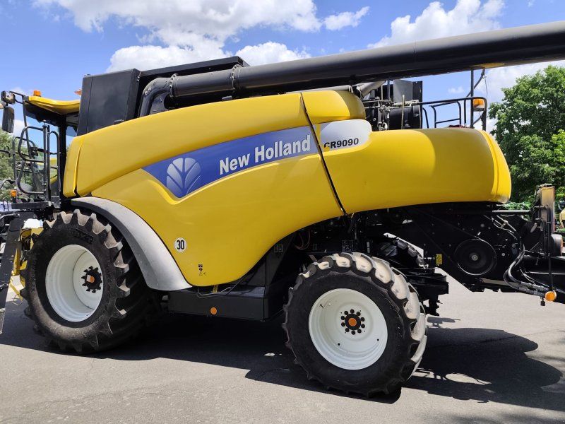 New Holland CR 9090