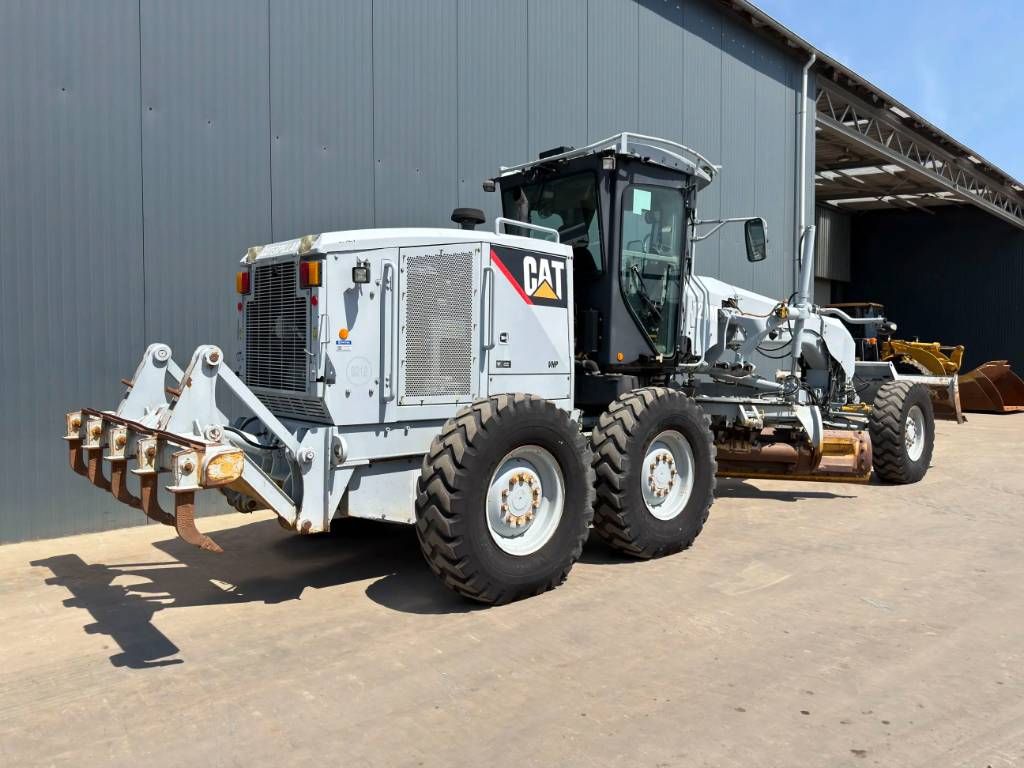 CAT 120M - CE