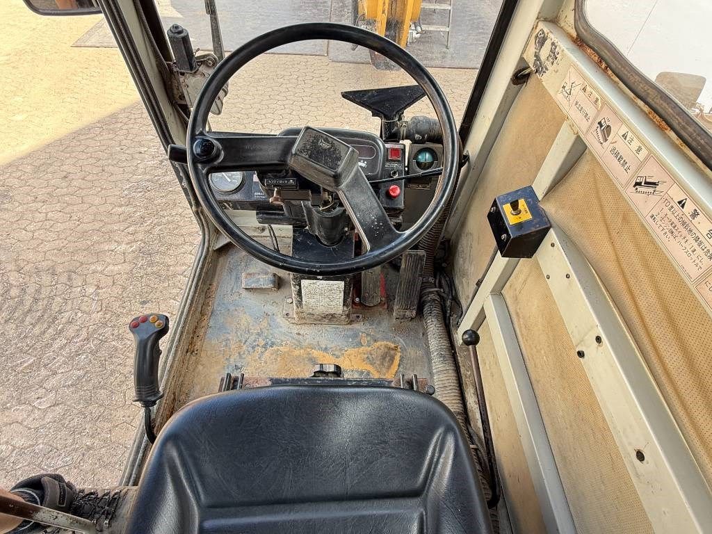 Mitsubishi LD700 - Dutch Machine / Pressurised Cabin