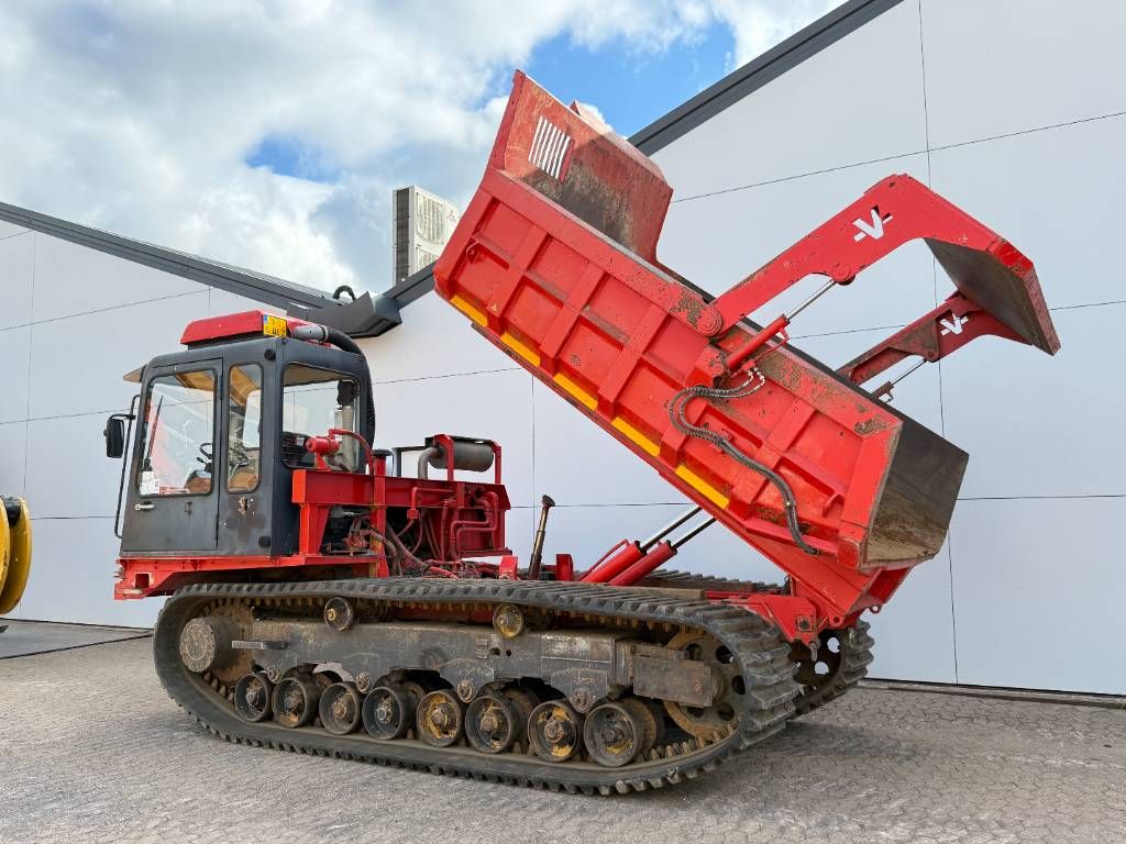 Mitsubishi LD700 - Dutch Machine / Pressurised Cabin