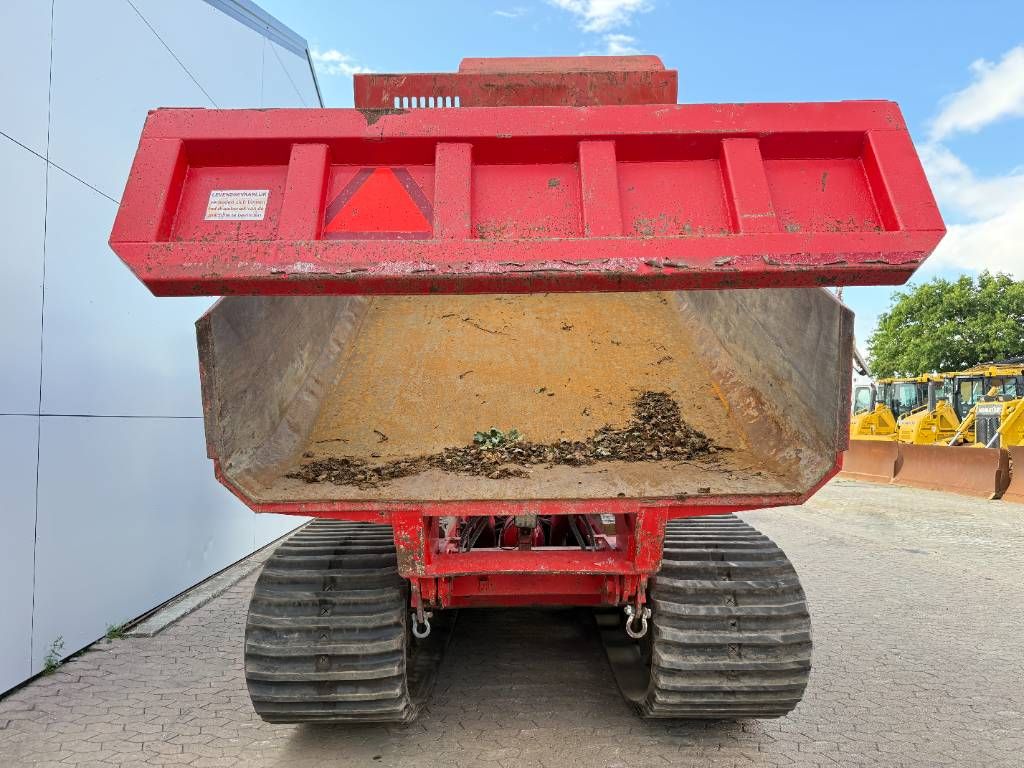 Mitsubishi LD700 - Dutch Machine / Pressurised Cabin