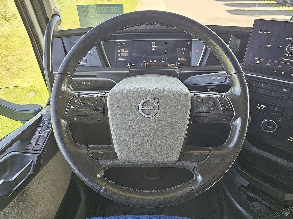 VOLVO FH 500 new model 10 tyres