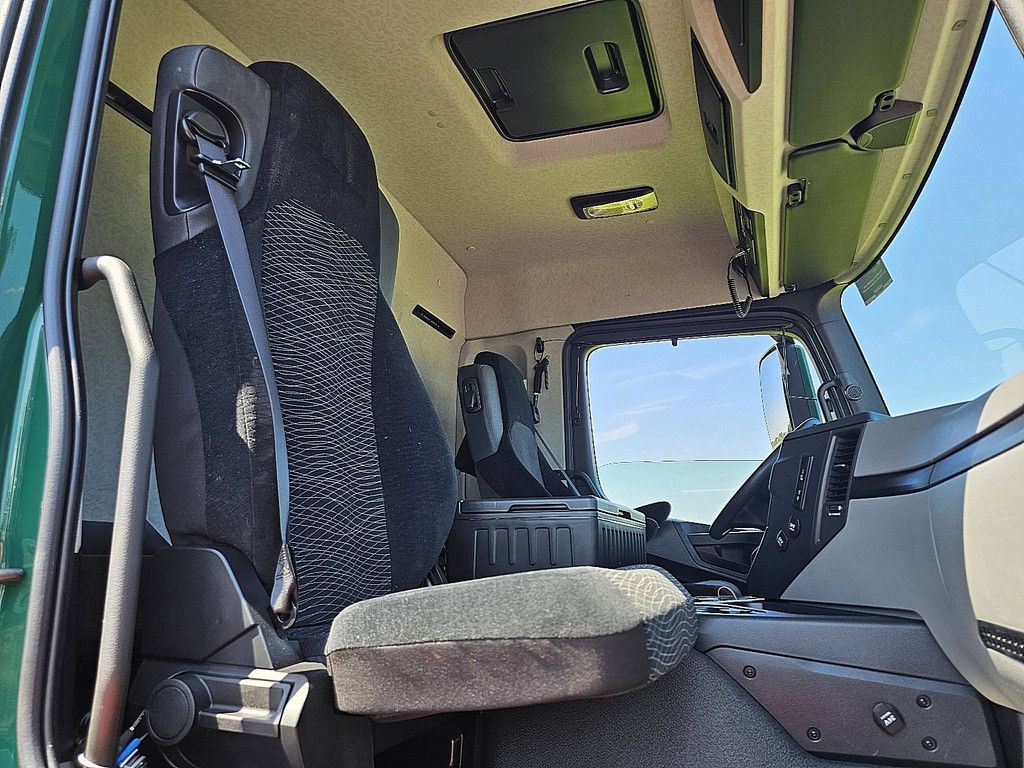 MERCEDES-BENZ ACTROS 1846 LS short cab retarder