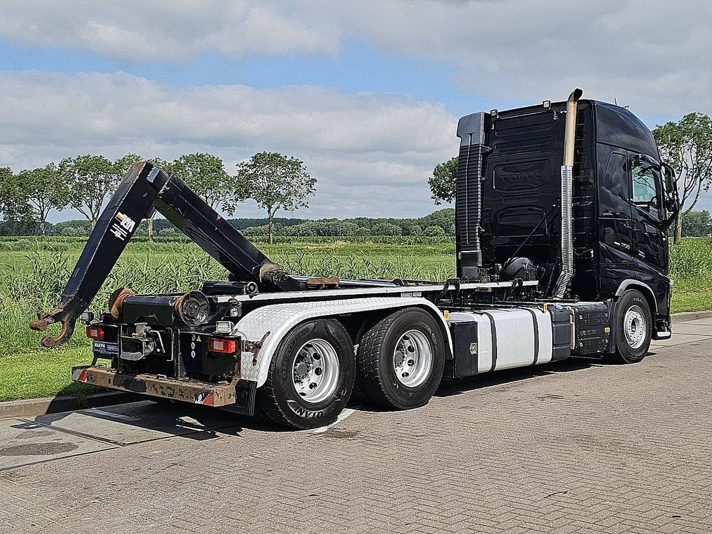 VOLVO FH 750 6x4 liftaxle retard.