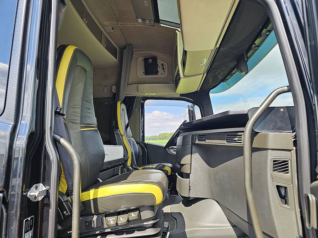 VOLVO FH 750 6x4 liftaxle retard.