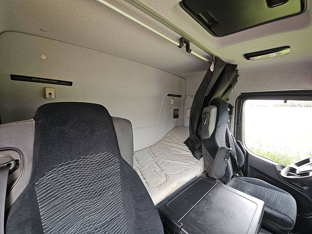 MERCEDES-BENZ ACTROS 2043 AS steel suspension