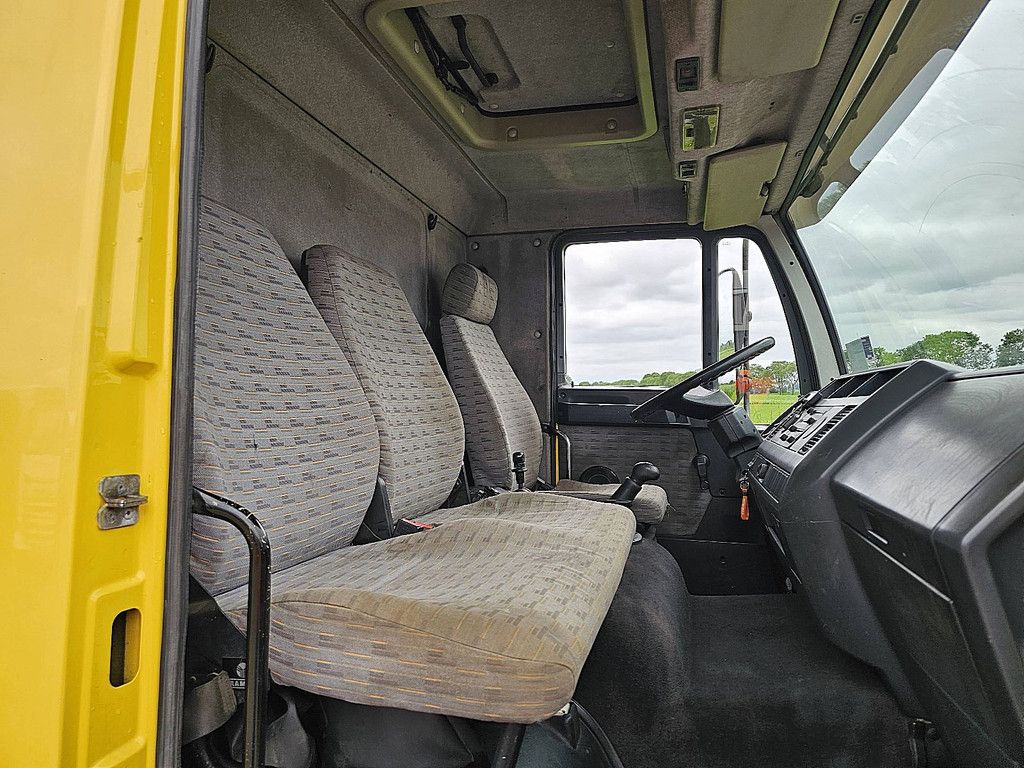 M.A.N. 8.150 L2000 manual 3-seats