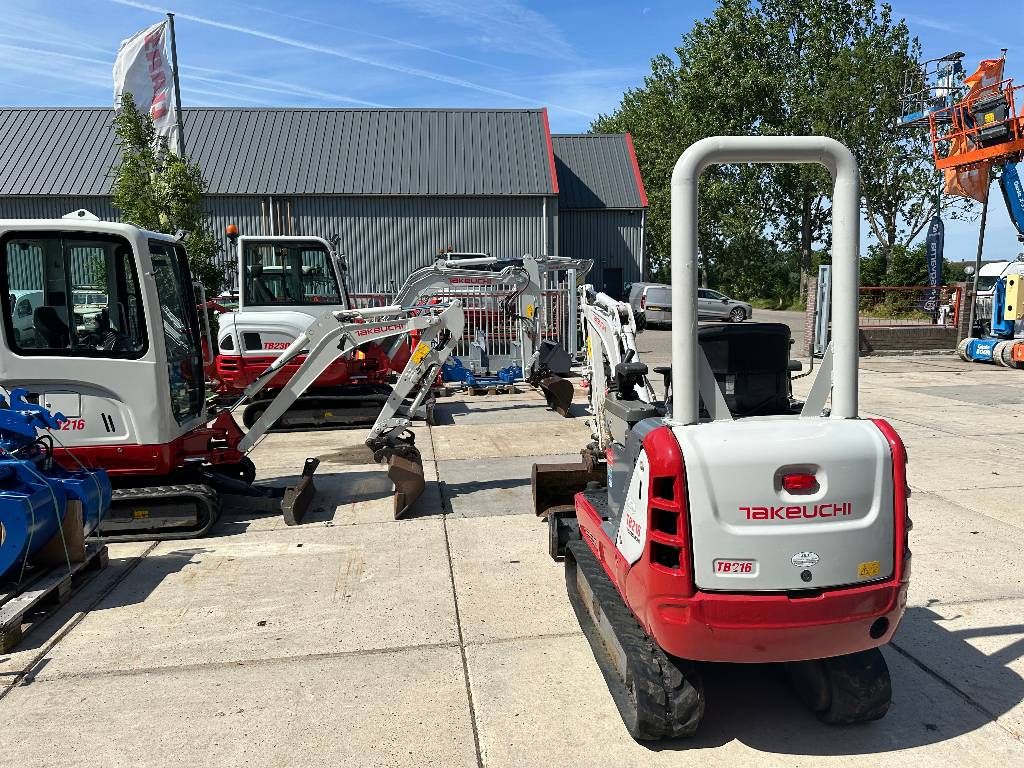 Takeuchi TB 216