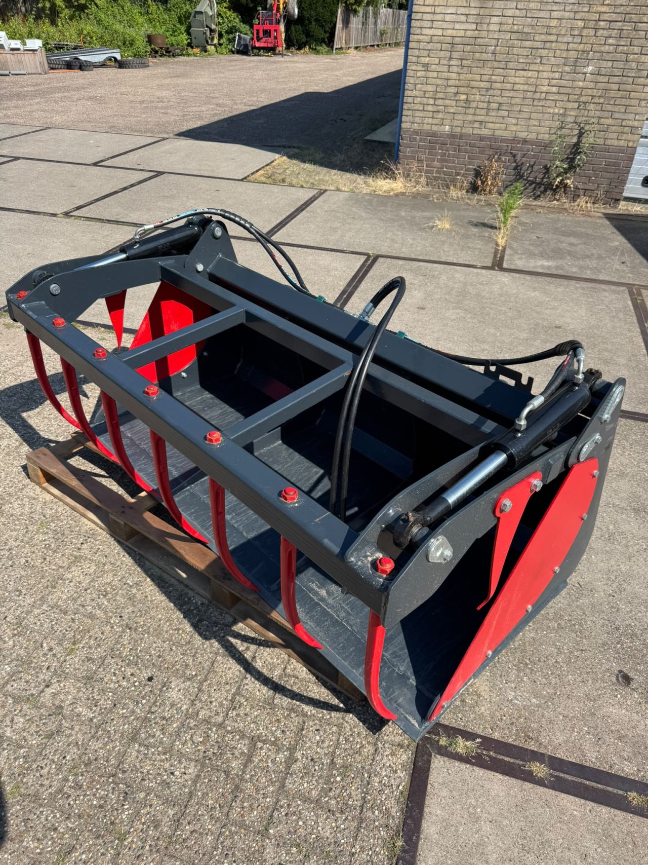 Grondbak Grijpbak grijper 180 cm EURO Multibak Pelikaanbak